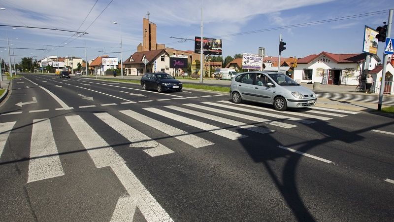 Skrzyżowanie ulicy Abramowickiej z Głuską