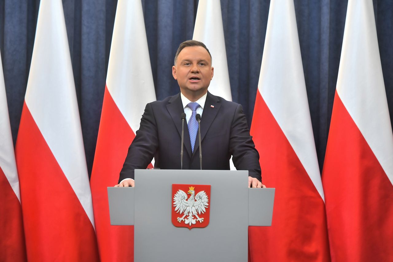 "Kuriozum". Wiceminister oburzony wyrokiem ws. Jakuba Żulczyka