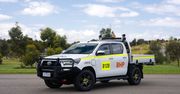 Rozpoczynają testy elektrycznego Hiluxa. Land Cruiser już się sprawdził