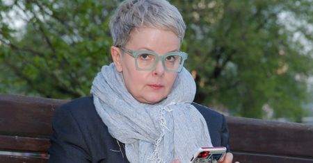 Karolina Korwin Piotrowska miała stalkera. "Groził, co mi zrobi, gdy mnie spotka, wyzywał mnie". Mówi, jaka kara go spotkała