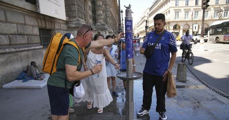 We Francji wydano alerty. Taka sytuacja zdarza się pierwszy raz