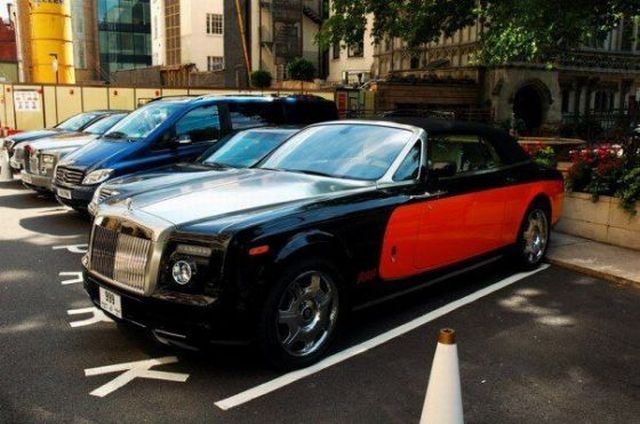 Rolls-Royce Phantom Drophead Coupe (fot. izismile.com)