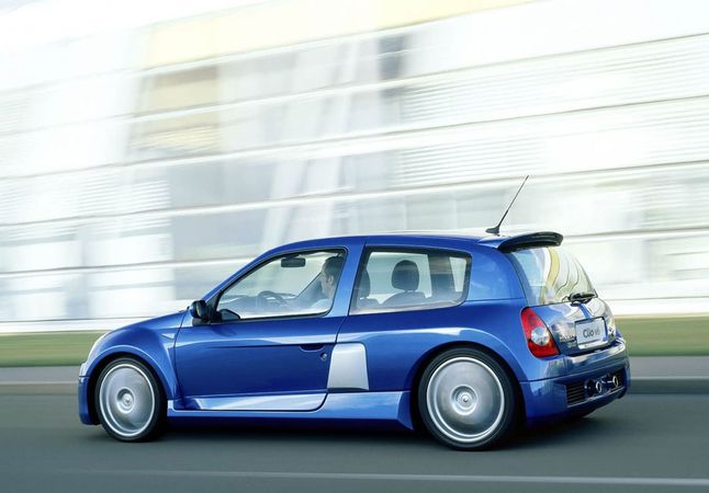 Renault Clio V6