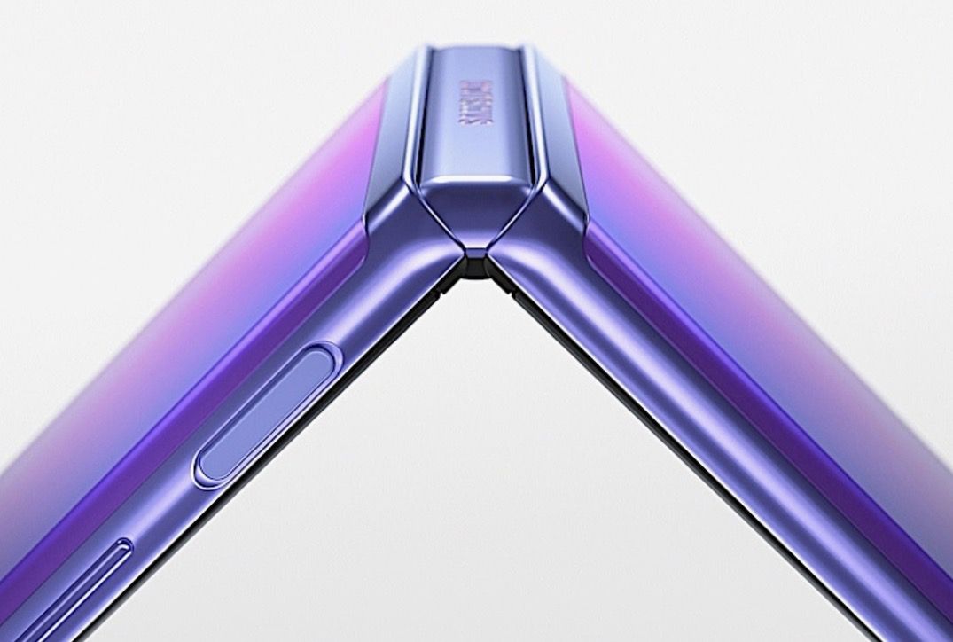 Szczoteczki i odkurzacze, czyli czym inspirował się Samsung przy projektowaniu Galaxy Z Flipa 1