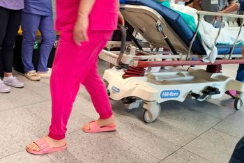 NFZ odłoży płatności za nadwykonania. Wraca doroczna afera. "My nie możemy zamknąć drzwi"