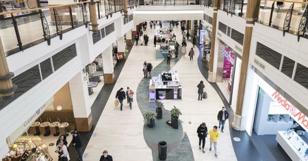 Właściciel galerii handlowych windykuje najemców. Wysyła im faktury za lockdown