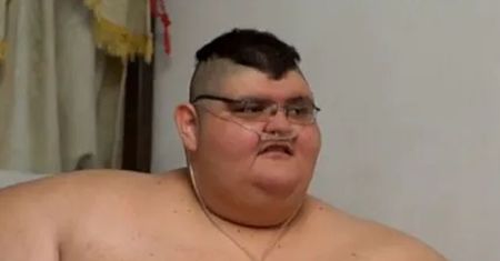 Ważył 595 kg. Teraz zachorował na COVID-19. Koronawirus zabił jego mamę