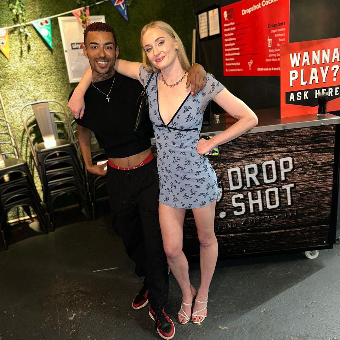 Sophie Turner na imprezie 