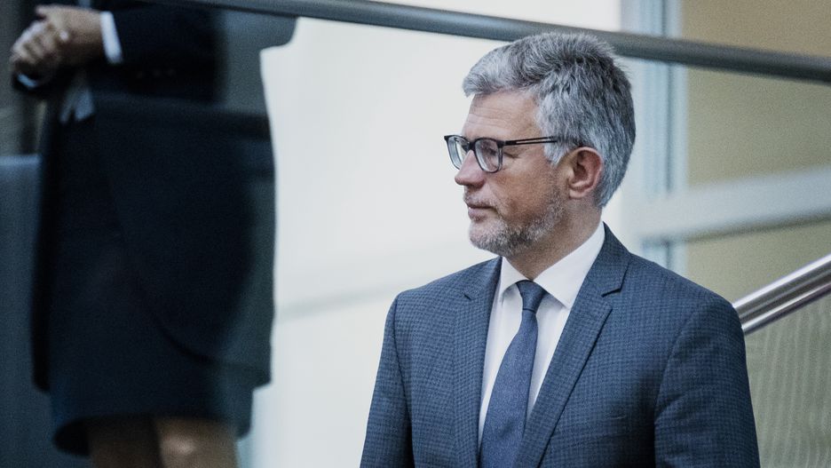 Meeting Of The German Bundestag
BERLIN, GERMANY - JUNE 03: Andrij Melnyk, Ambassador of Ukraine in Germany, is pictured during the meeting of the German Bundestag on June 03, 2022 in Berlin, Germany. (Photo by Florian Gaertner/Photothek via Getty Images)
Florian Gaertner
politik, politiker, deutscher bundestag, reichstag, german parliament, parlament