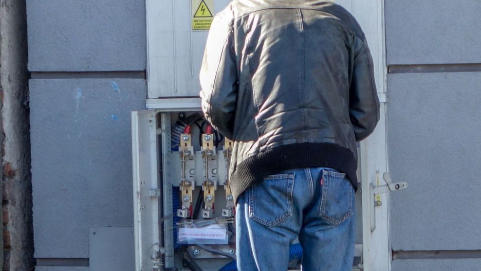Fałszywy elektryk został zatrzymany przez kryminalnych 