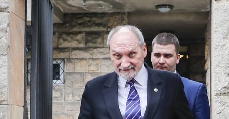 Misiewicz założył własną firmę, żeby zarobić na PARTIĘ MACIEREWICZA? "Jest odpowiedzialny za pieniądze. Bez nich nie da się tworzyć politycznej siły"