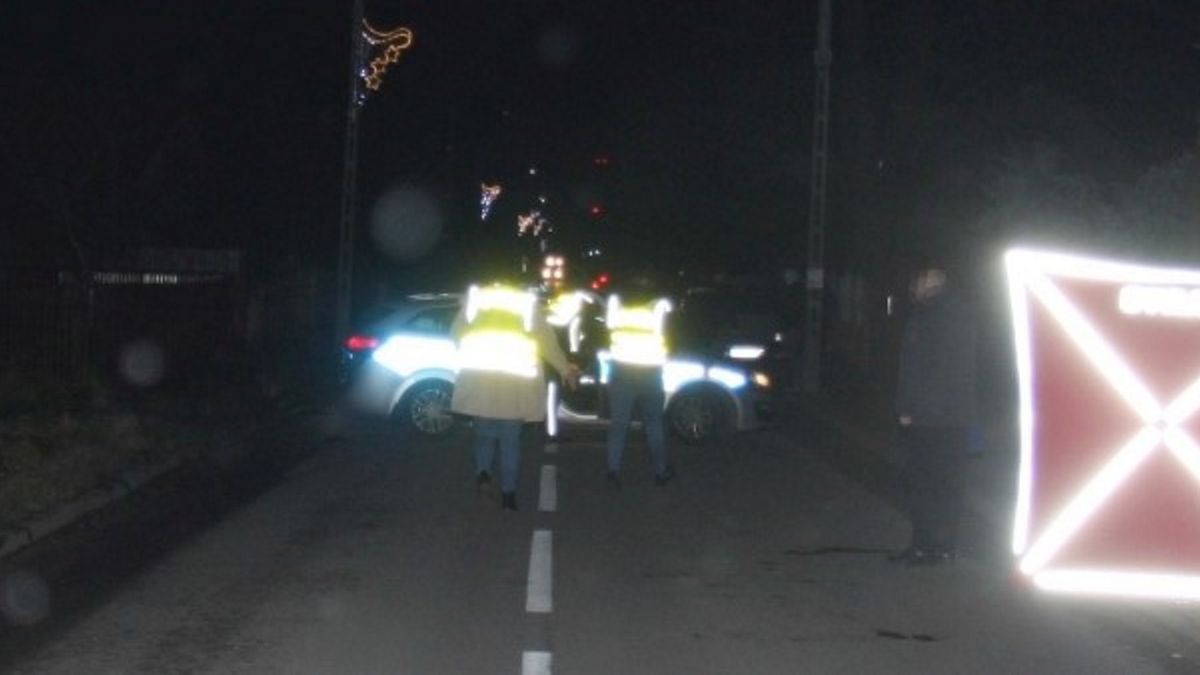 Na jednej z ulic w Małkini Górnej (woj. mazowieckie) znaleziono ciało 58-latka. 