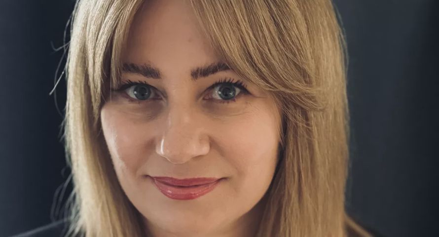 Justyna Smolińska w MamaDu. “Podoba mi się nowa wizja tego serwisu”