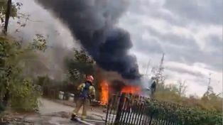 Warszawa: Pożar budynku na opuszczonej stacji na Targówku