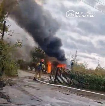 Warszawa: Pożar budynku na opuszczonej stacji na Targówku