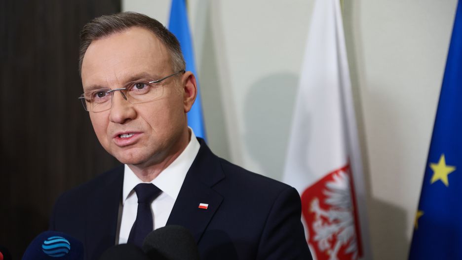 Andrzej Duda przejęcie TVP przez rząd Donalda Tuska na podstawie uchwały uznaje za nielegalne