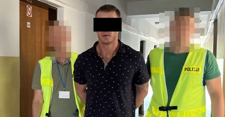 Był pijany, wjechał w matkę z dwójką dzieci. Znów trafił w ręce policji