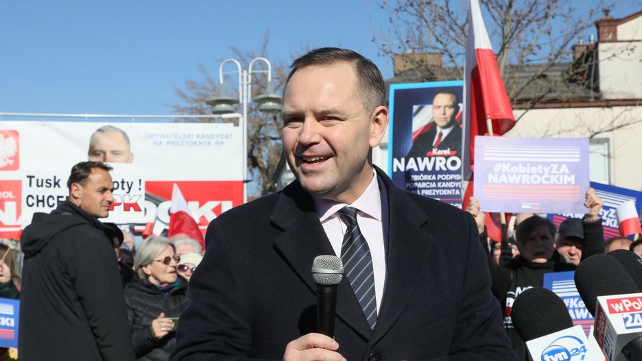 Karol Nawrocki w woj. mazowieckim
Fot. Dawid Wolski/East News,  06.03.2025. Piaseczno. Kampania wyborcza Karola Nawrockiego (n/z), popieranego przed PiS kandydata na Prezydenta RP. Spotkanie na Placu Pilsudskiego w Piasecznie.
Dawid Wolski