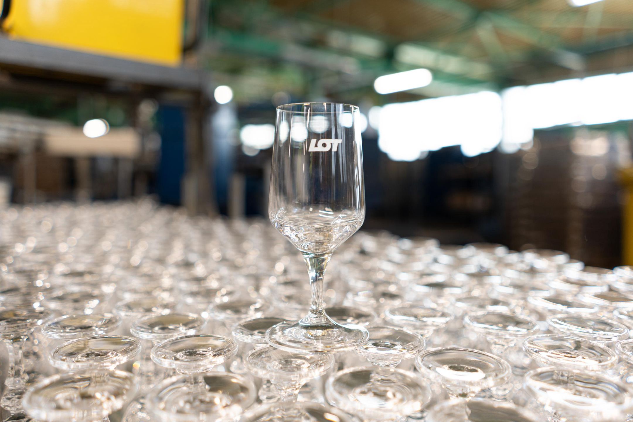 Kolekcja Krosno Glass i PLL LOT