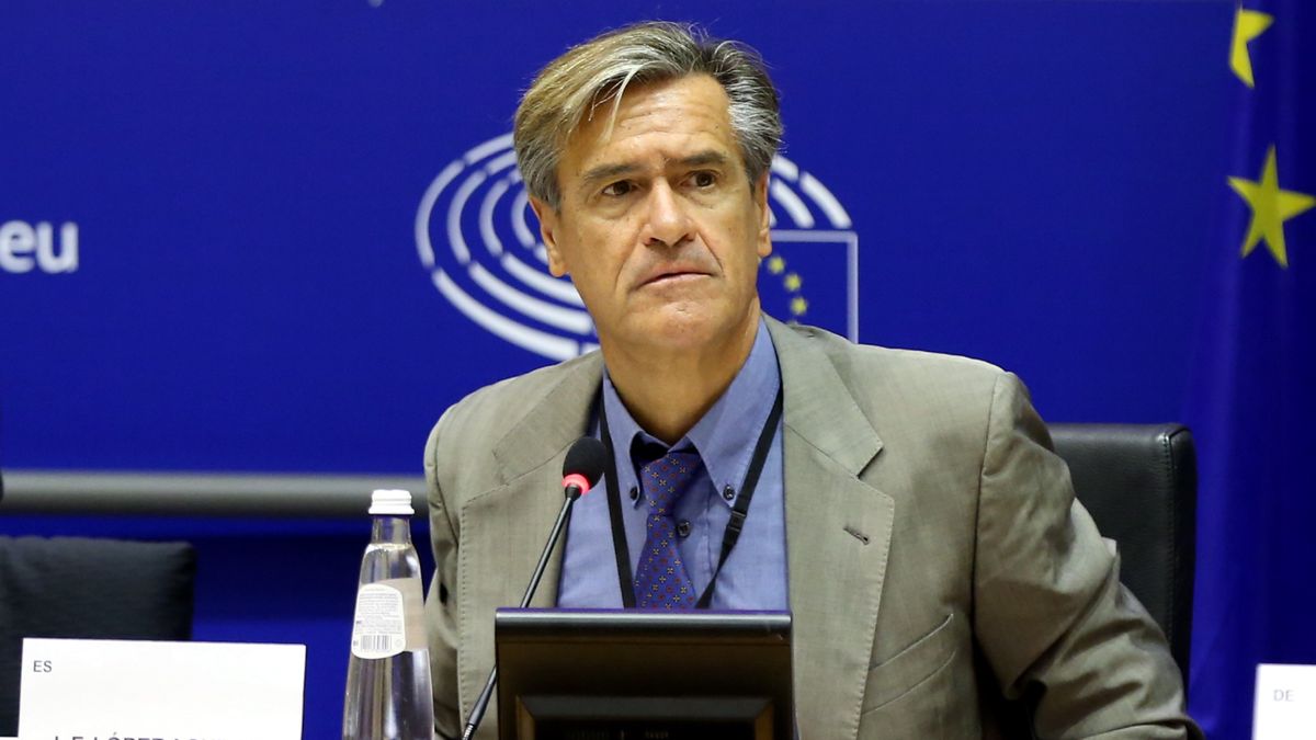 Juan Fernando Lopez Aguilar 