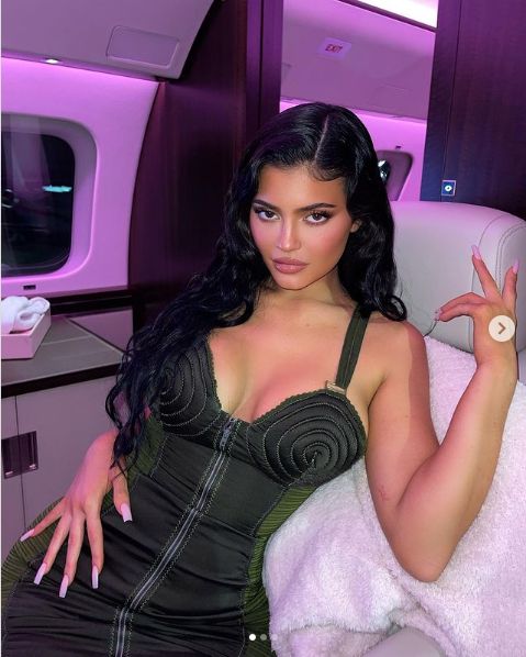 Kylie Jenner jest w drugiej ciąży? Zdradziły ją paznokcie