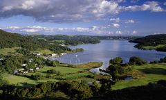 Coś złego dzieje się z jeziorem Windermere. Toksyny silne jak jad kobry