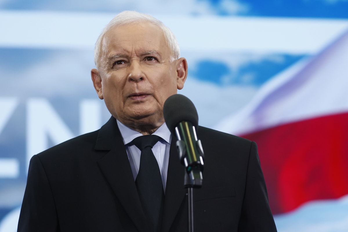 Jarosław Kaczyński przedstawił "jedynki" list PiS