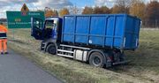 Zarzecze: Ciężarówka w rowie na drodze S12