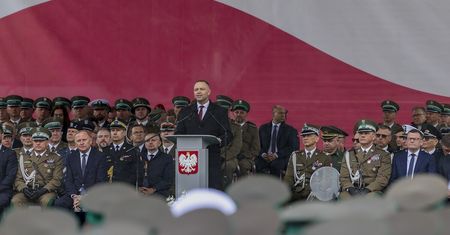 Prezydent Karol Nawrocki w Lublinie: „Tu jest Polska!” Centralne Obchody Święta Straży Granicznej na Placu Zamkowym