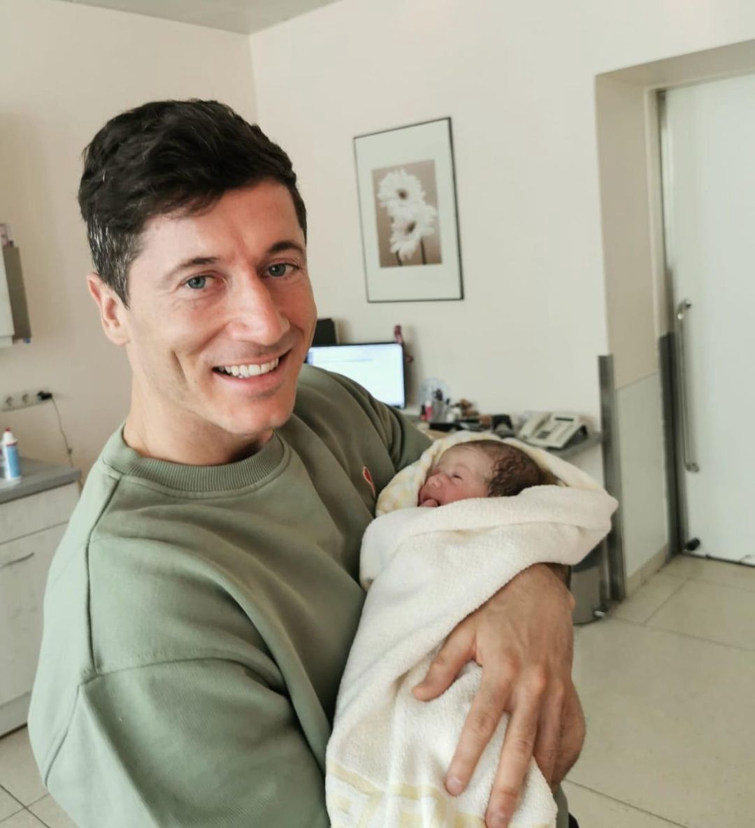 Anna i Robert Lewandowscy celebrują 2. urodziny Laury. Piękny gest! 