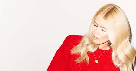 Kaszmirowe swetry od Claudii Schiffer