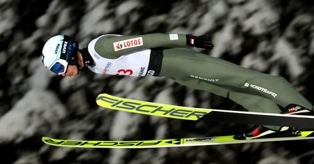 Strażak Stoch. Kibice przygotowali prezent