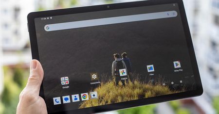 Test niedrogiego tabletu AGM PAD P2 z Androidem 14