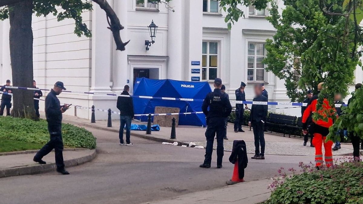 Zabójstwo na Uniwersytecie Warszawskim.