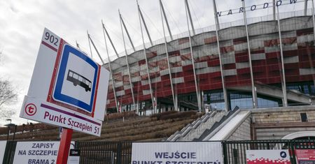 Koronawirus. Na Stadionie Narodowym zaczyna brakować wolnych łóżek