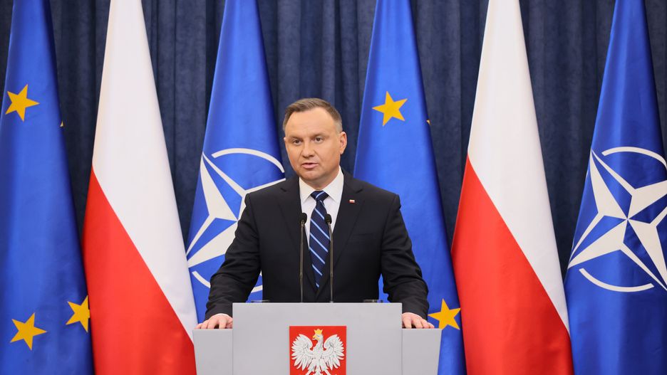 Warszawa, 26.03.2022. Wizyta prezydenta USA Joe Bidena. Prezydent RP Andrzej Duda wziął udział w konferencji prasowej po rozmowach plenarnych z prezydentem USA w Pałacu Prezydenckim w Warszawie, 26 bm. Prezydent Joe Biden jest z dwudniową wizytą w Polsce. (aldg) PAP/Leszek Szymański