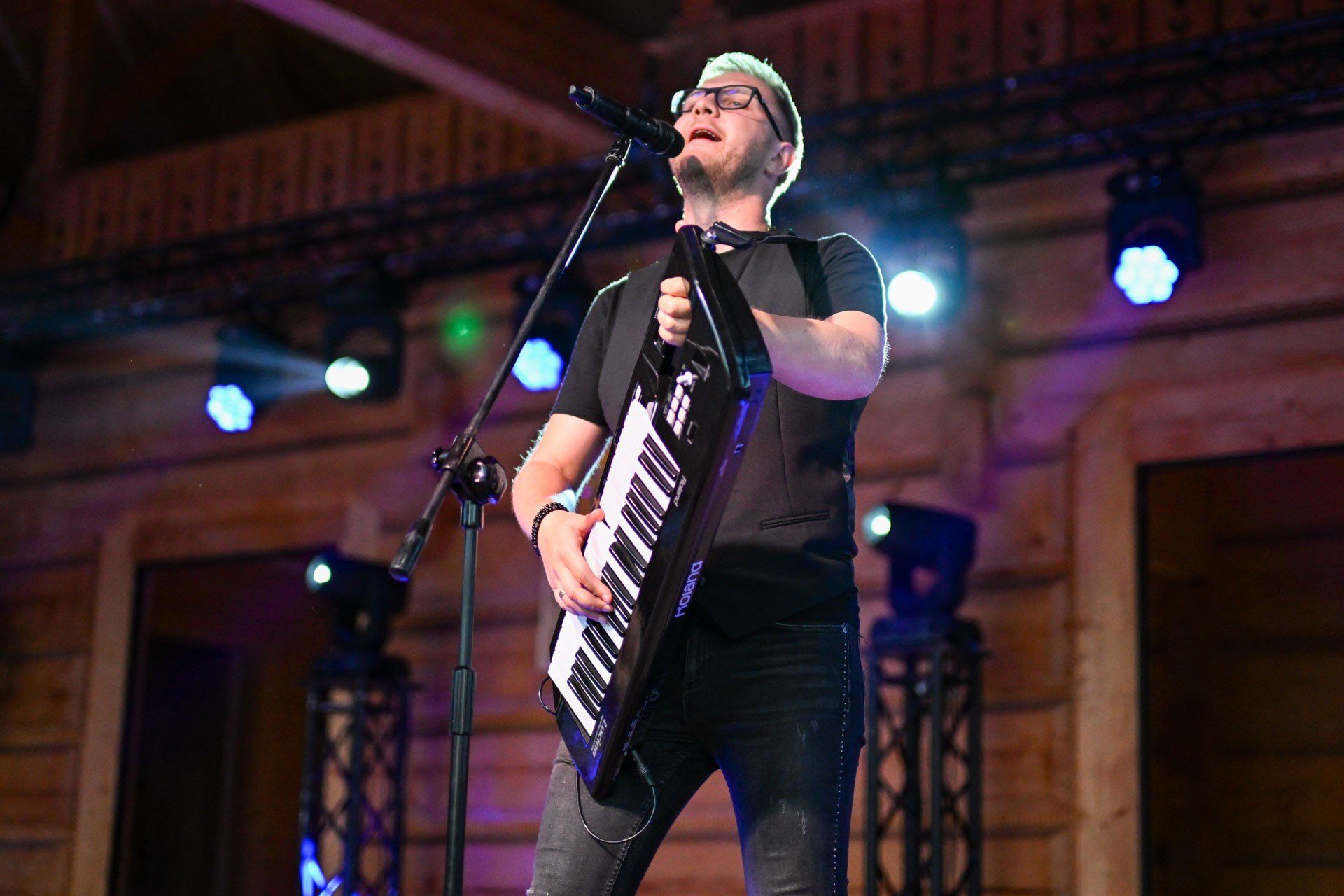 Koncert Zespołu Piękni i Młodzi z Magdaleną Narożną