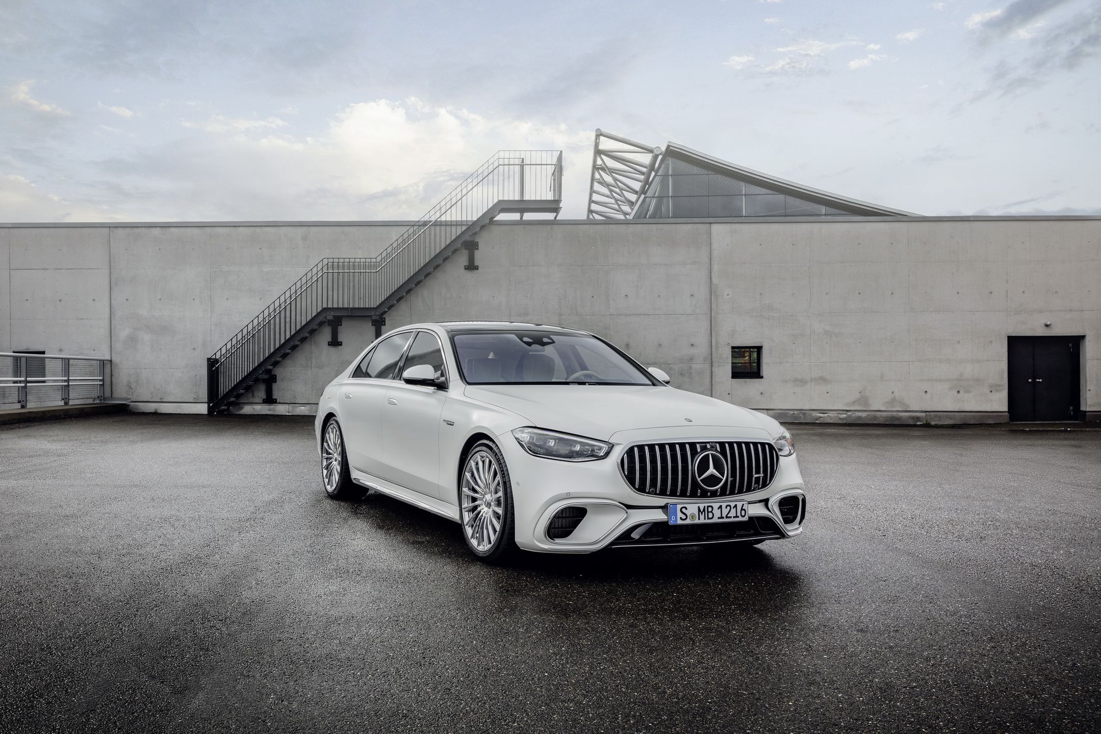 Mercedes-AMG S63 E-Performance
