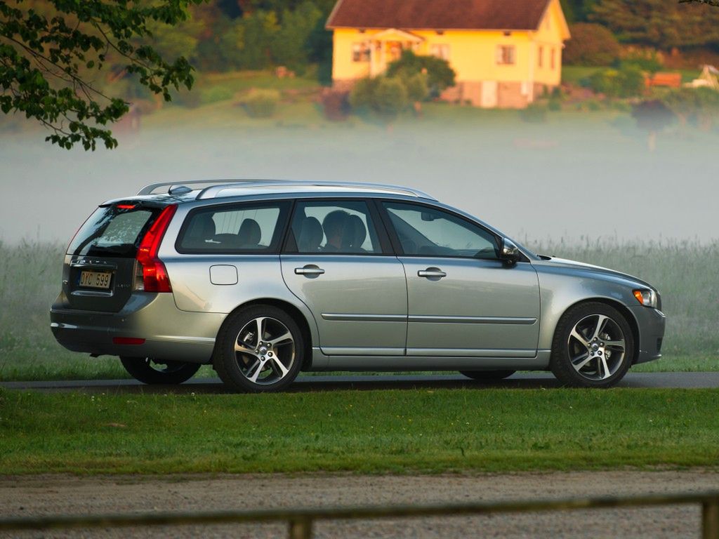 Volvo V50