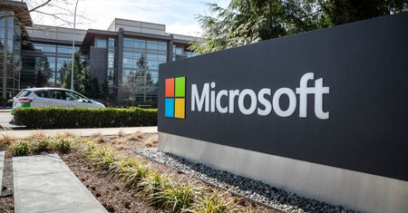 Microsoft przejmuje "ojca AI". Gigant ma ambitne plany