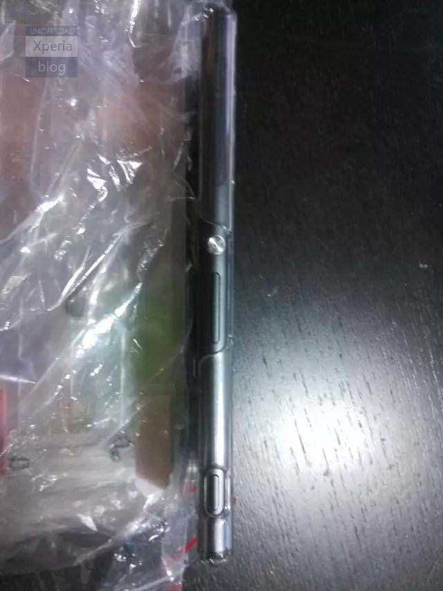 W skrócie: Galaxy Note Edge, Z3 Compact na nowych fotach i LG G3 Dual SIM 4