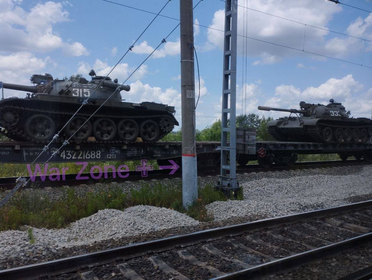Transport rosyjskich czołgów T-54/T-55 - zdjęcie poglądowe