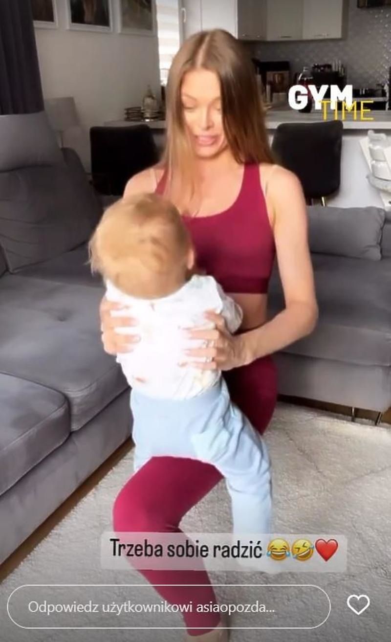 Joanna Opozda ćwiczy z synkiem