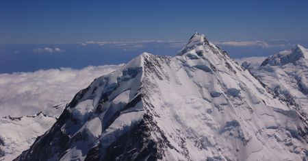 Tragedia w Alpach Południowych. Dwaj alpiniści zginęli podczas wejścia na najwyższy szczyt Nowej Zelandii.