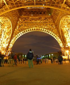 Chciał dokonać zamachu w Paryżu. Krzyczał "Allahu akbar". Jest chory psychicznie