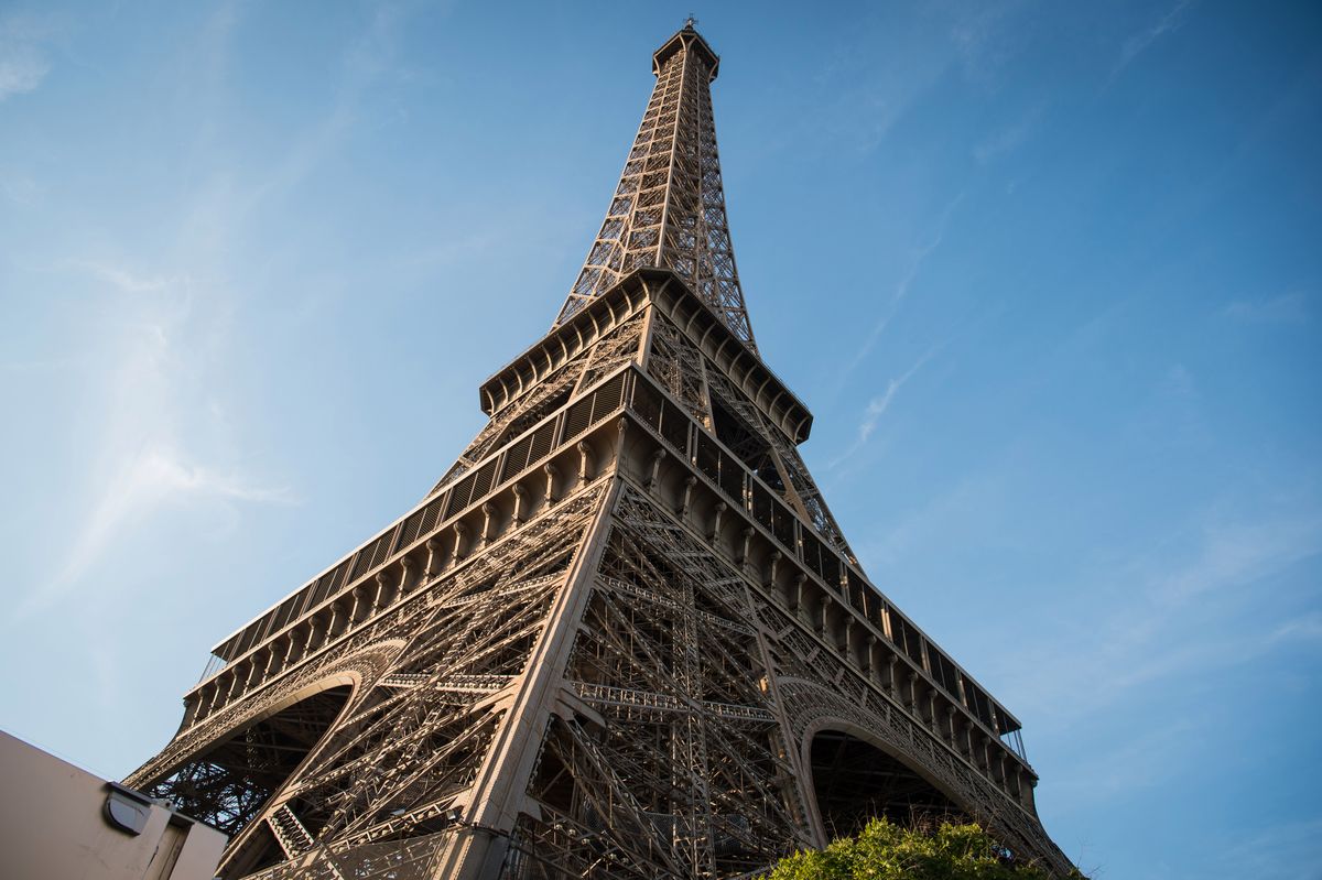 Kolejka tyrolska z Wieży Eiffla. Nietypowa atrakcja wraca do Paryża