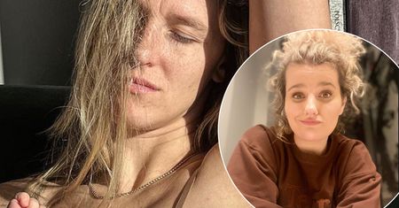 Ola Żebrowska wrzuciła do sieci kolejne odważne zdjęcie. Komentuje Zosia Zborowska: "Trochę prywatności"