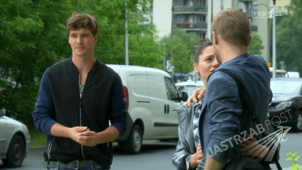 M jak miłość, odc 1168. Iza (Adriana Kalska), Marcin (MIkołaj Roznerski), Artur (Tomasz Ciachorowski), fot: MTL Maxfilm