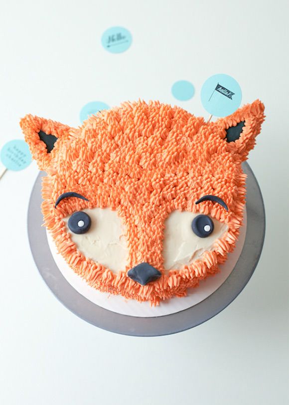 Fluffy Fox Cake