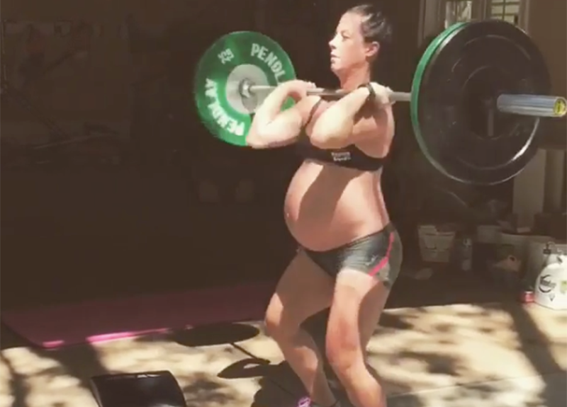 Kocha crossfit. Takie rzeczy robi w ciąży